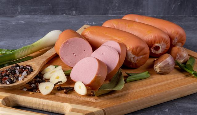 Aromas and spices transform frankfurters, mortadella and cooked salami in gourmet food